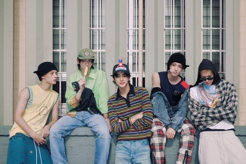 코르티스_콘셉트 사진 1_단체 (1).jpg