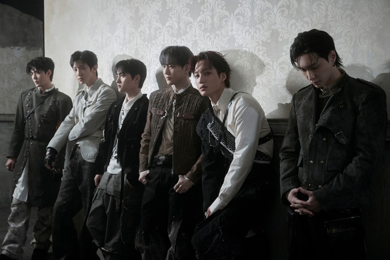 엑소 정규 8집 'REVERXE' 티저 이미지 2 (1).jpg