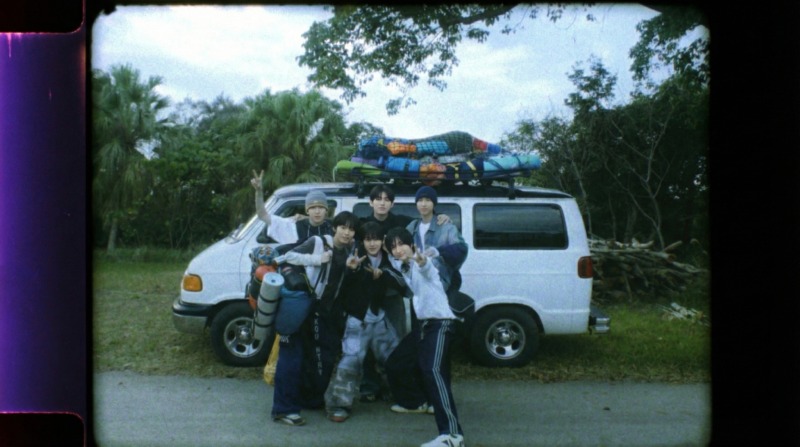 뮤직비디오 섬네일.jpeg