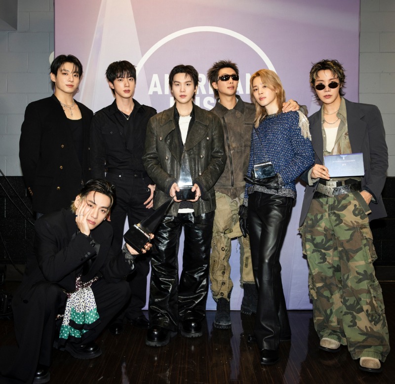 방탄소년단_AMA (1).jpg