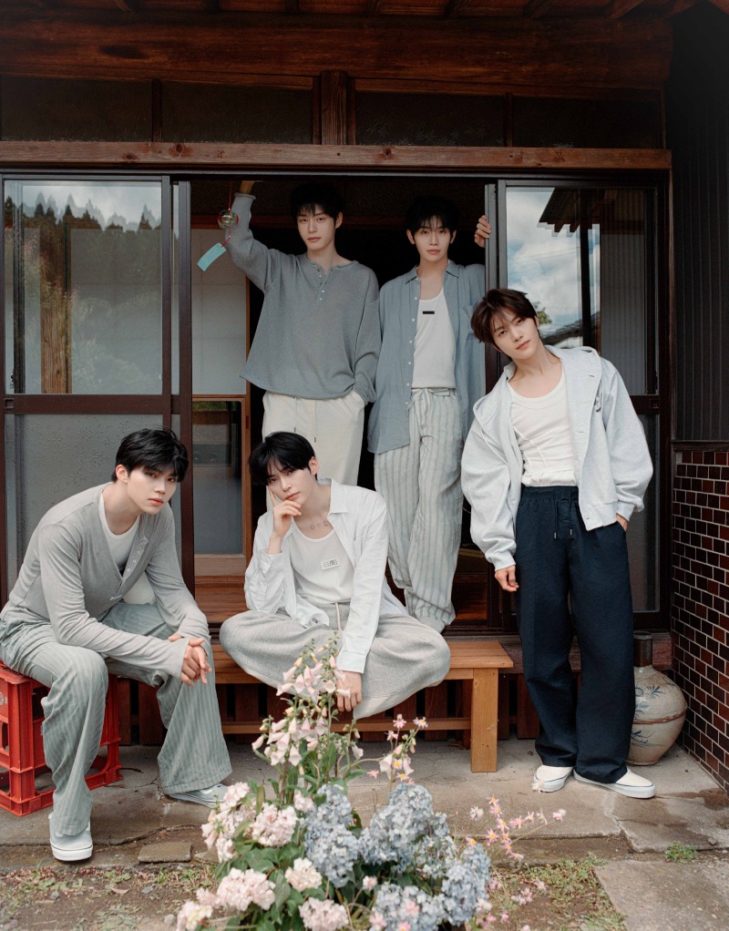 02_제로베이스원_일본_EP_2집_회귀러브_콘셉트_포토.jpg