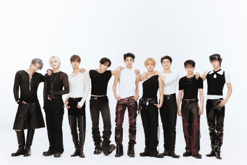 &TEAM_'Mark on Me' 콘셉트 포토_TAME ME 버전#1_단체(2).jpg