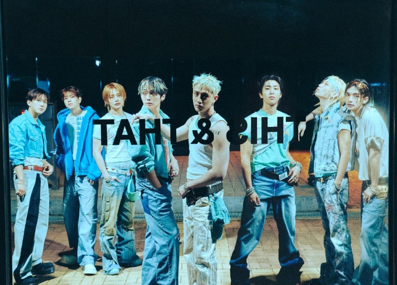 스트레이 키즈 단체 (1) (2).jpg